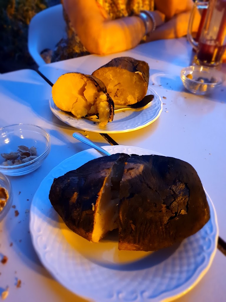 Merendero Cactus — Comida y bebida