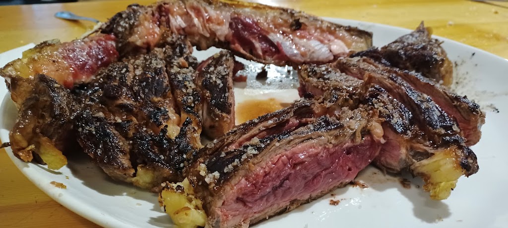 Goiko Lastola Sagardotegia — Comida y bebida