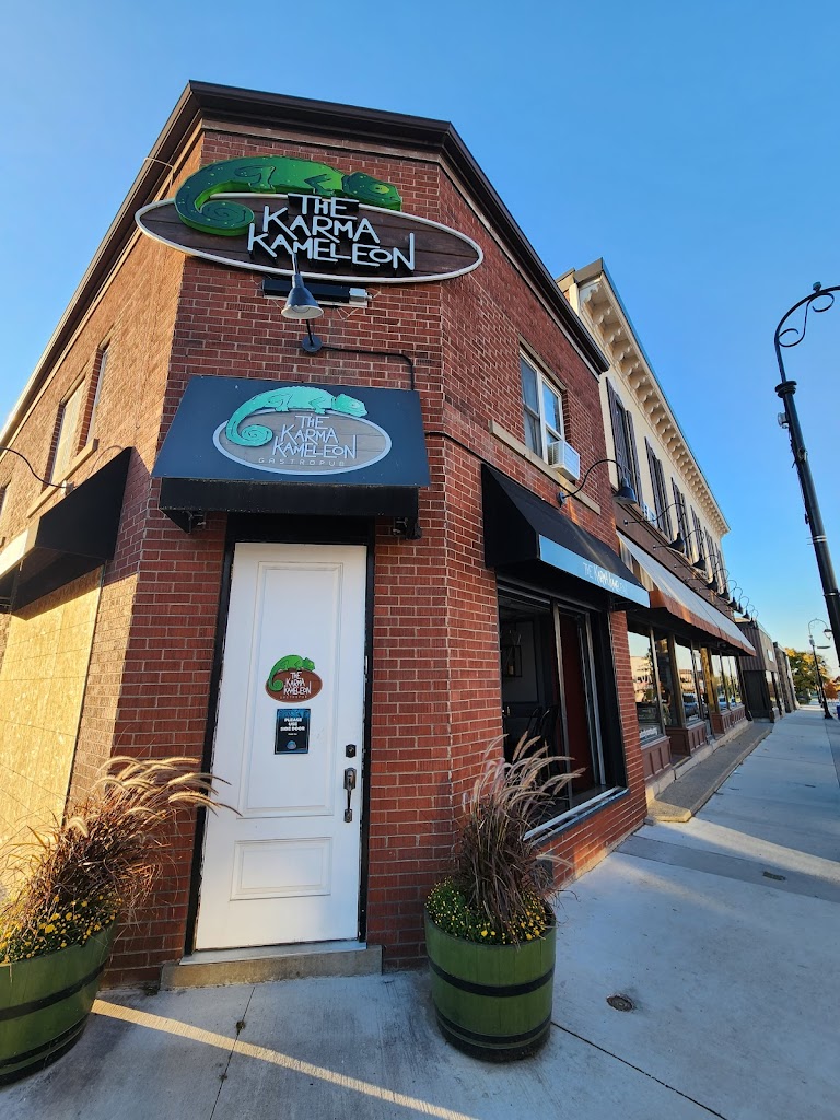 Karma Kameleon Gastropub in Thorold