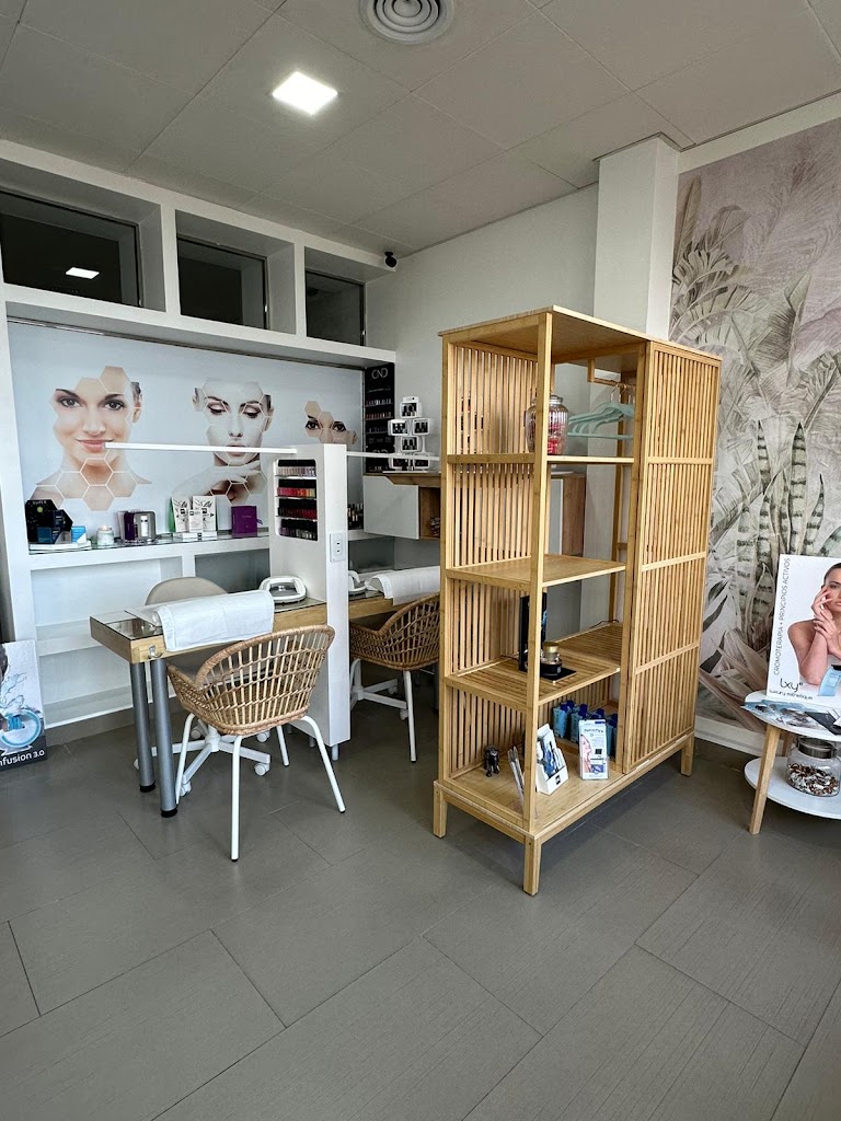 AQA SUITE DE LA BELLEZA — Del propietario