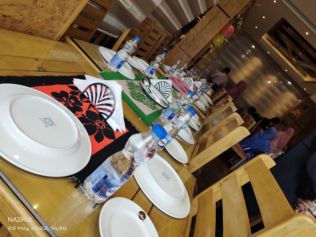 Noora Cafe Nuraa Kyaaphe Phridpur