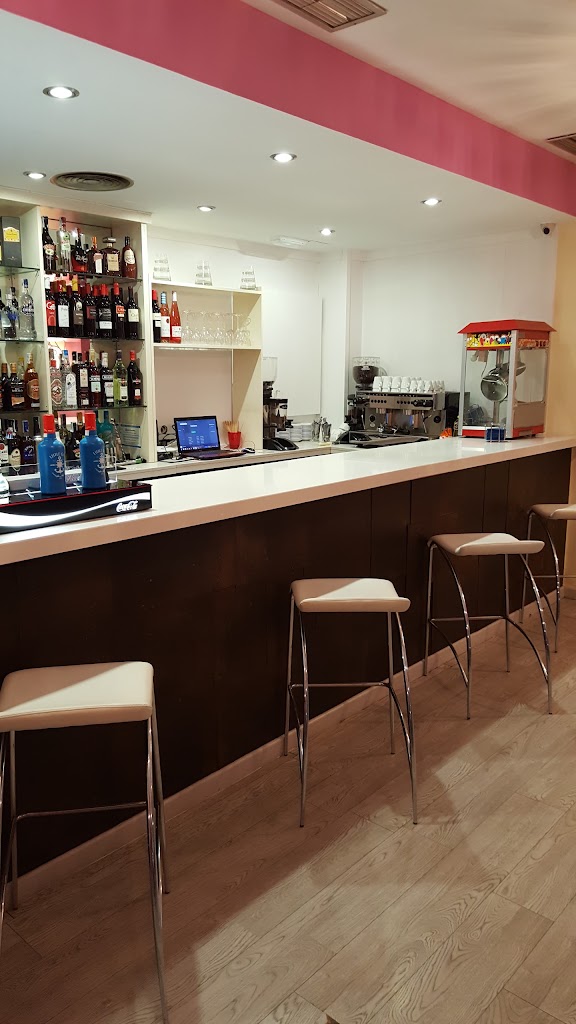 Cafe Gin Lounge Privilege — Ambiente