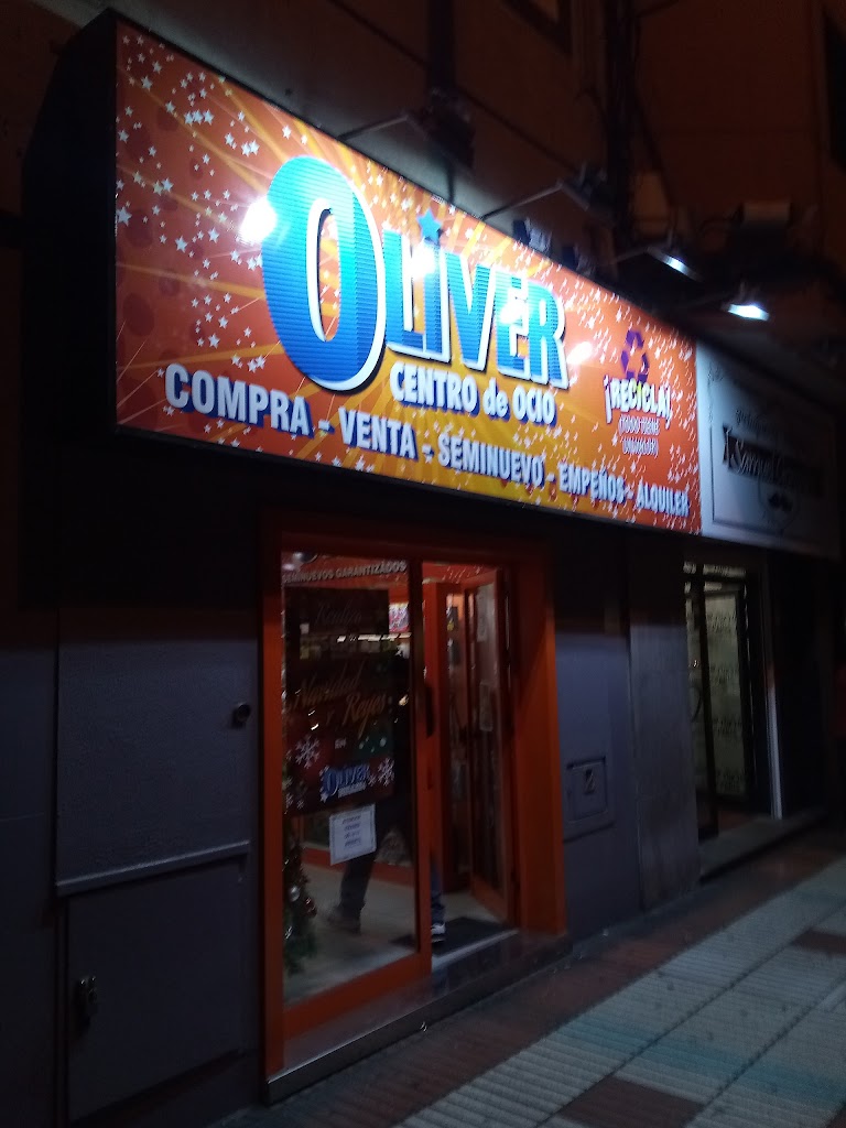 Oliver, Centro de Ocio