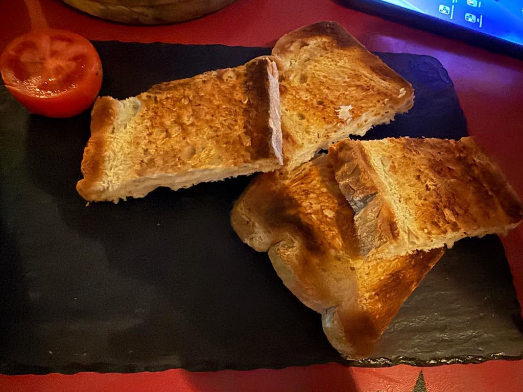 Bar restaurante la Frontera — Comida y bebida
