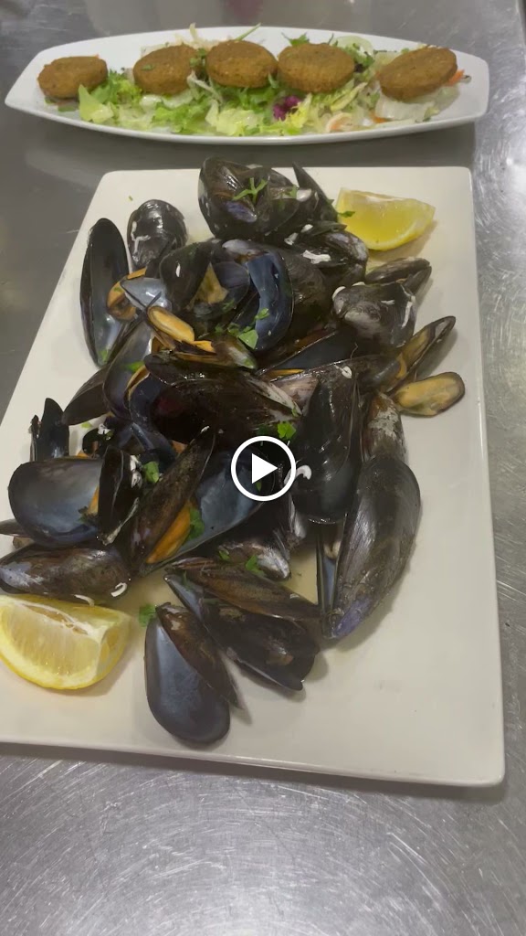 Meson Los Caracoles Pilar De Horadada — Videos