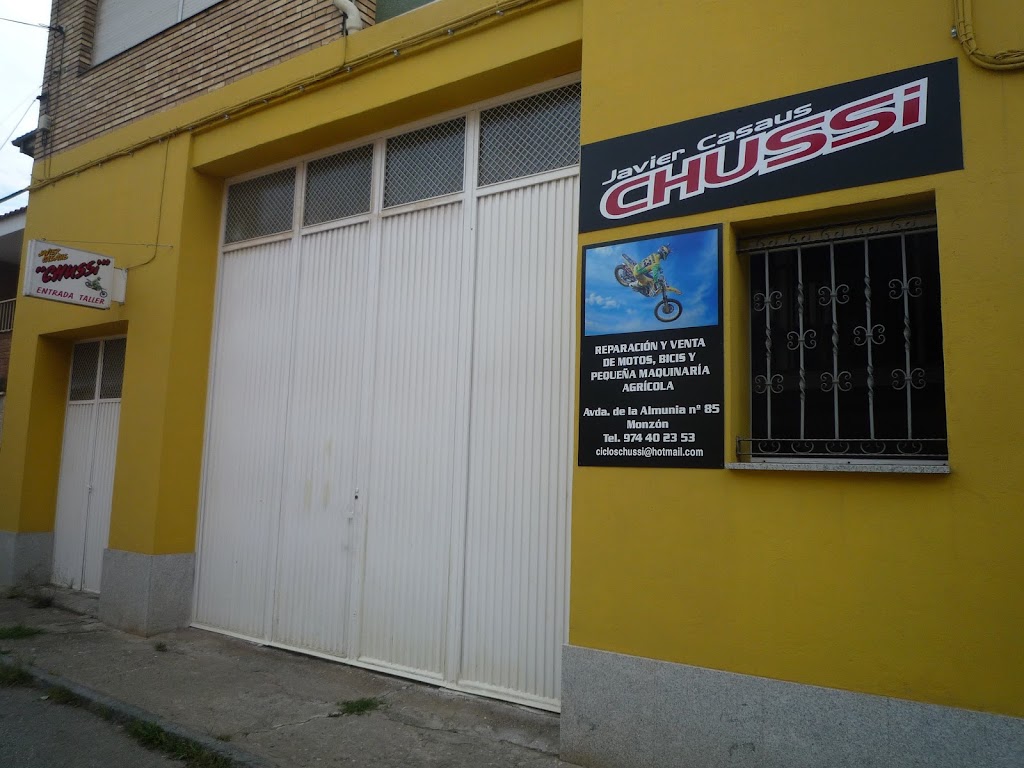 Talleres Chussi — Exterior