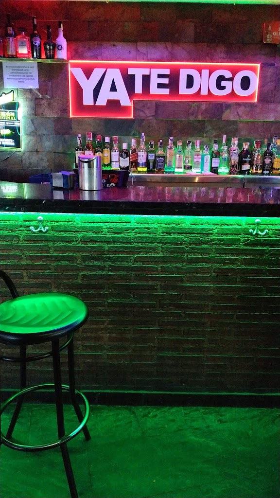 Bar de copas Ya Te Digo — Ambiente
