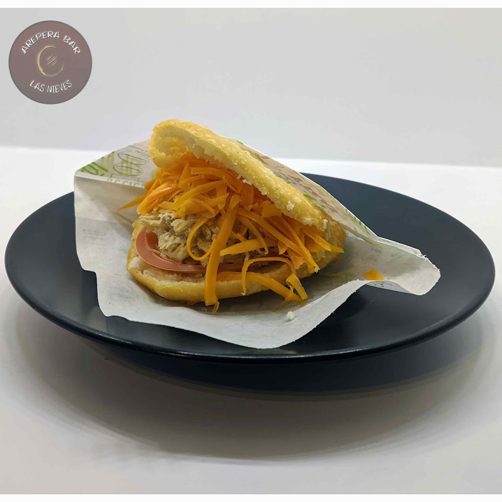 Bar Las Nieves — Comida y bebida