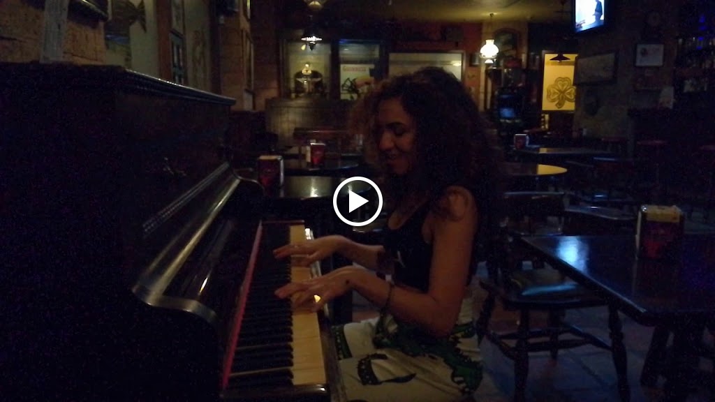 PUB IRISH KELLS — Videos
