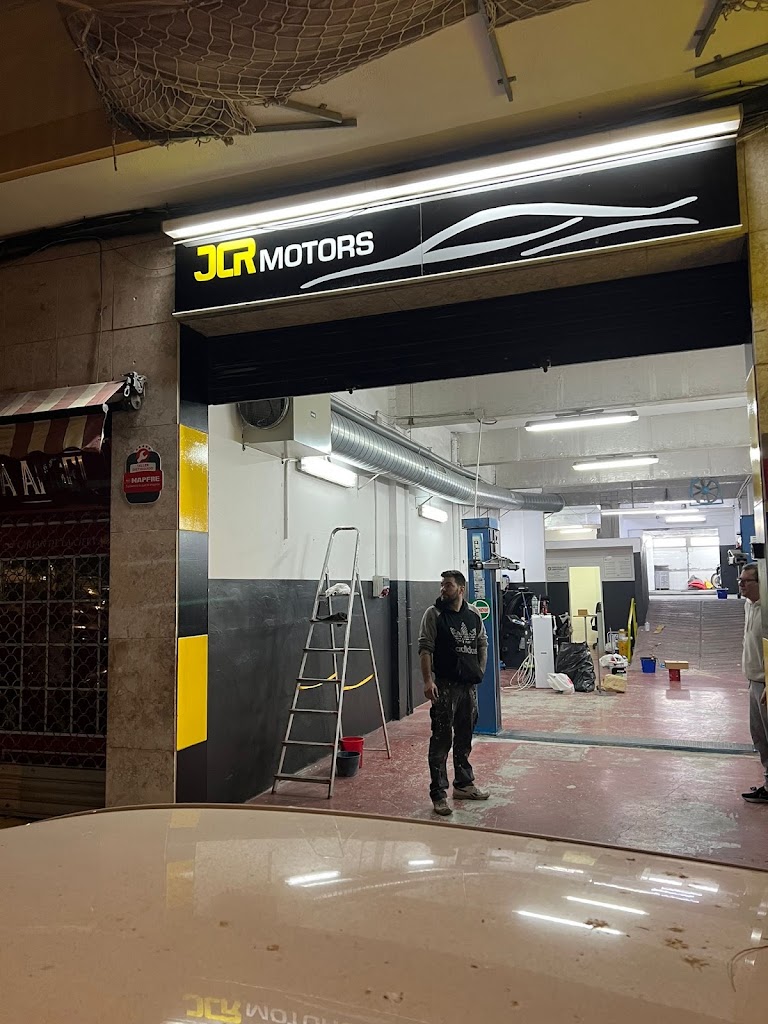 JCR Motors — Exterior