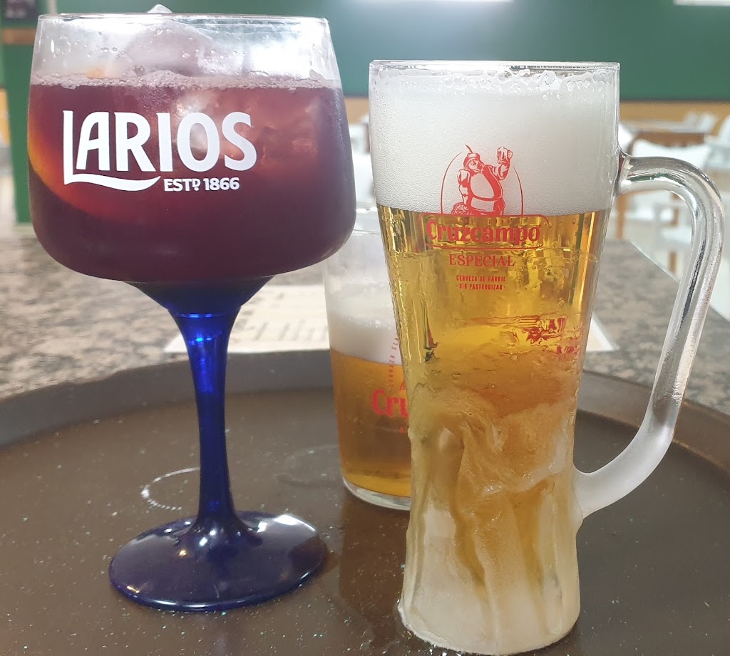 Restaurante El Rincon del Mar — Comida y bebida