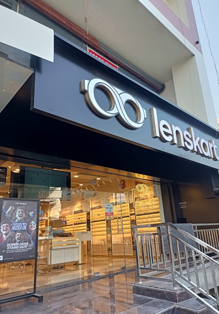 Lenskart Com At Saharanpur Road Dehradun