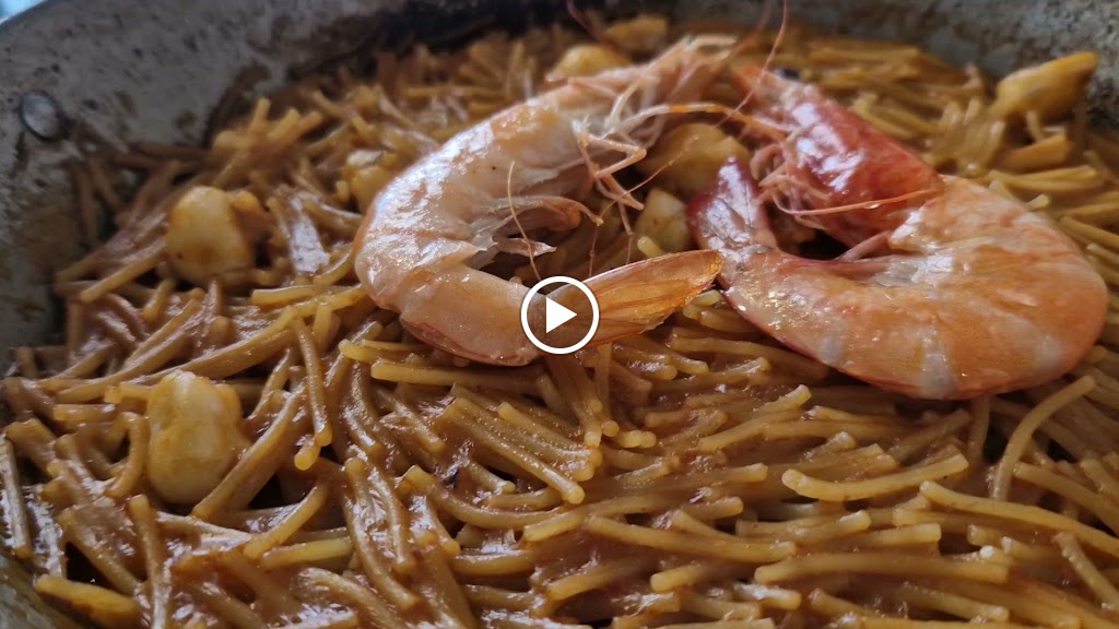 Borinot Bistro — Videos