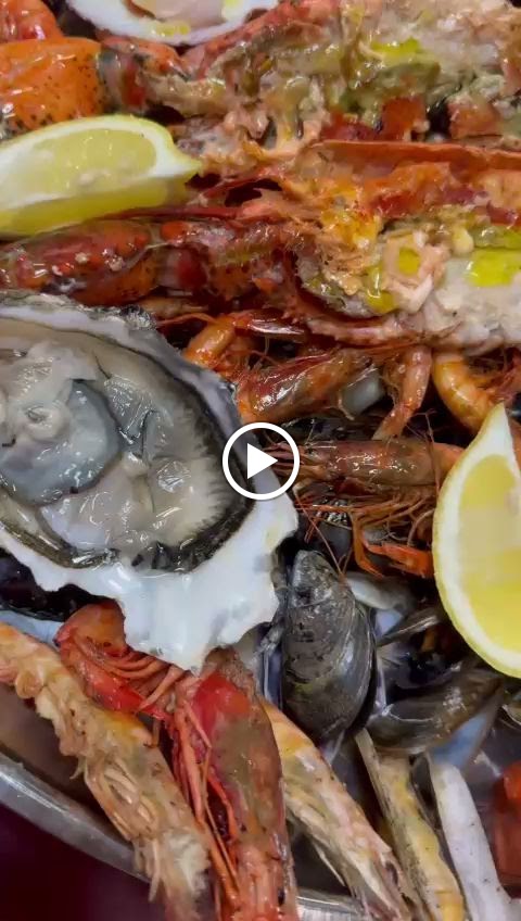 LOS PICAROS EN EL FARO — Videos