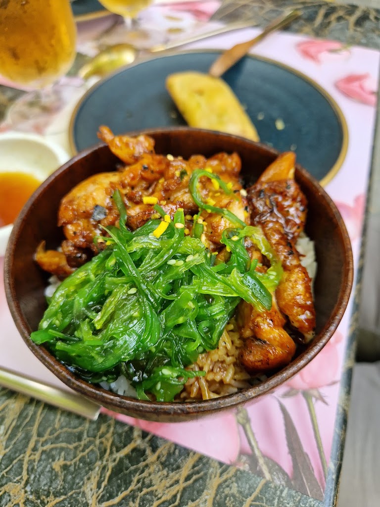Yummy restaurante — Donburi