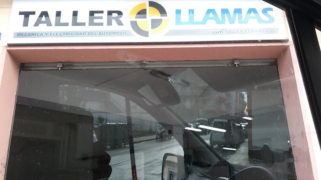Taller Llamas — Exterior