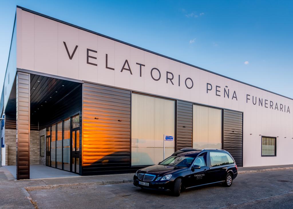 Funeraria Pena (Velatorio/Tanatorio en Zafra) en Pol. Industrial Los Canos-Parc 202 de Zafra-Badajoz)