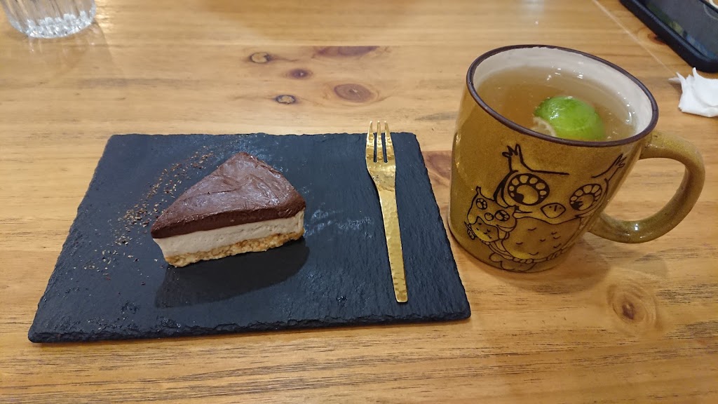 腰果花砧板原食料理 的照片