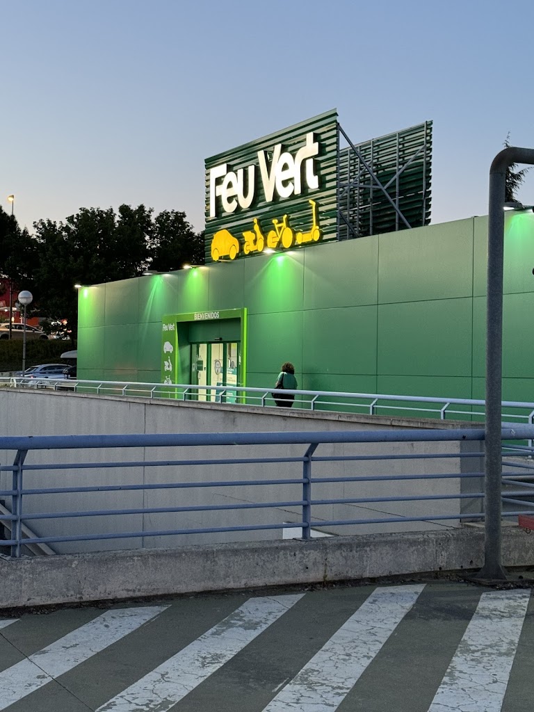 Feu Vert Majadahonda — Exterior
