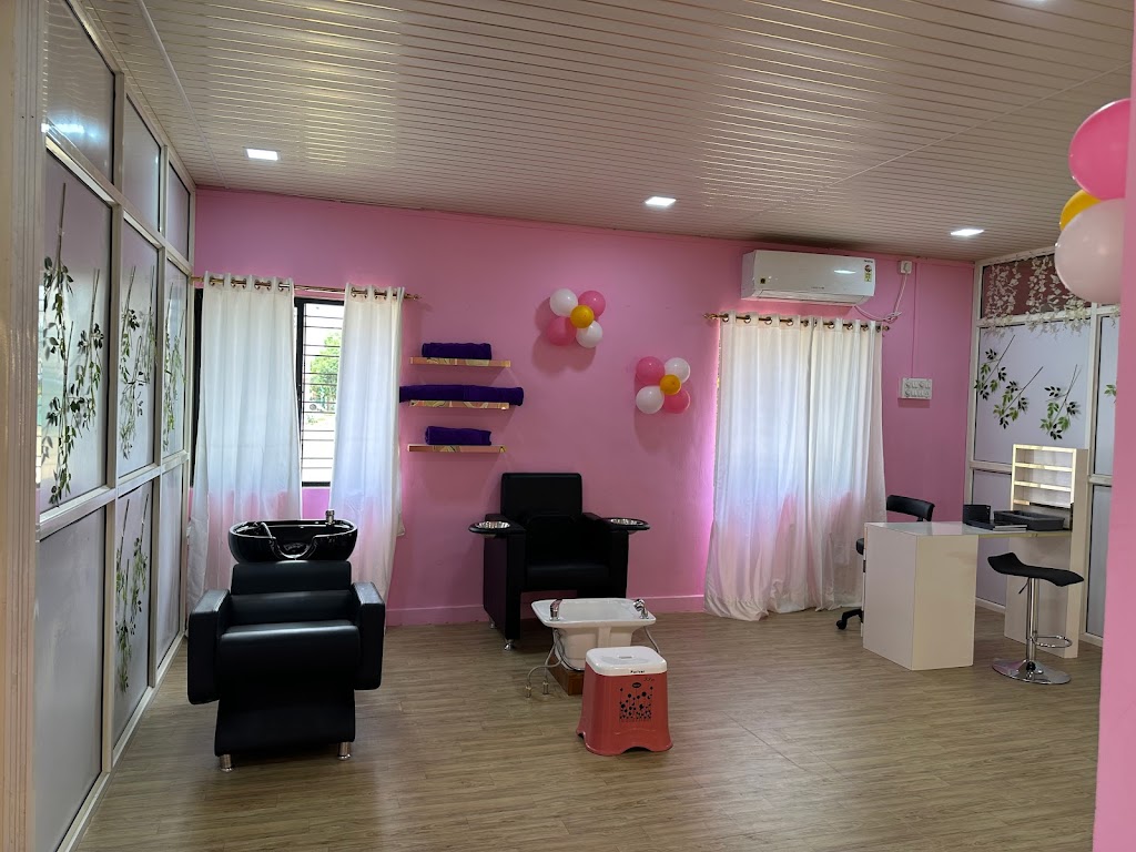 Himani Singh Ahmednagar