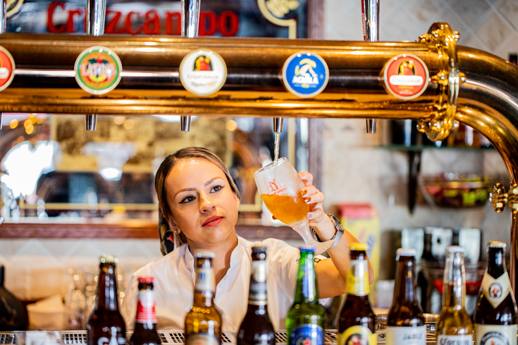 Cerveceria Gambrinus — Ambiente