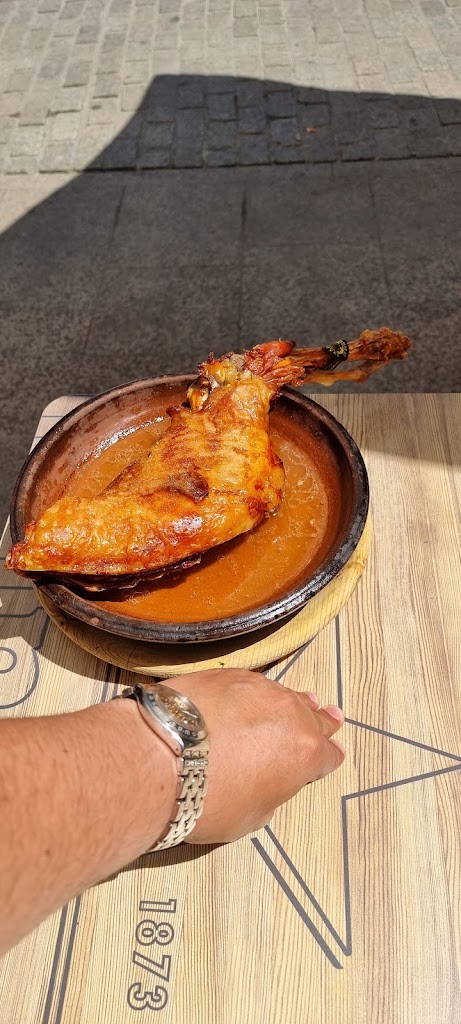 Meson de la Villa — Lechazo asado