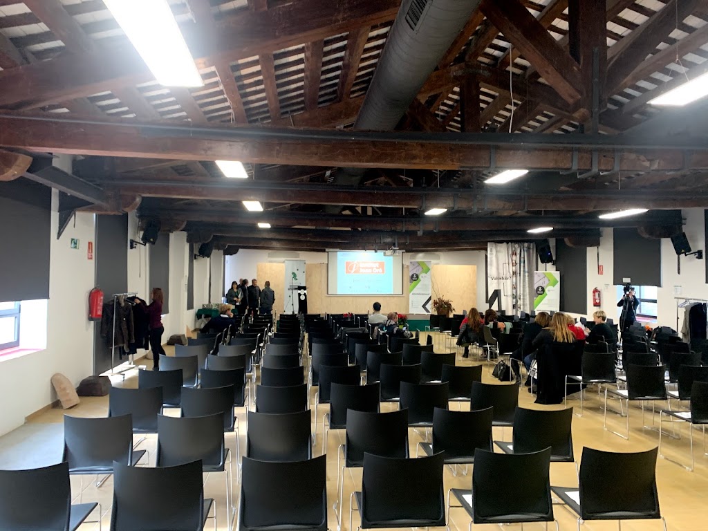 The New Millenium — Del propietario