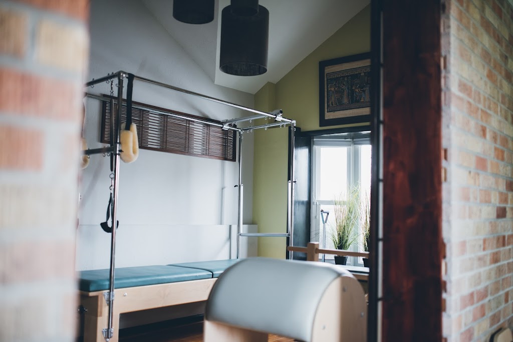  Reds Pilates Garage Stretch & Red Light Therapy