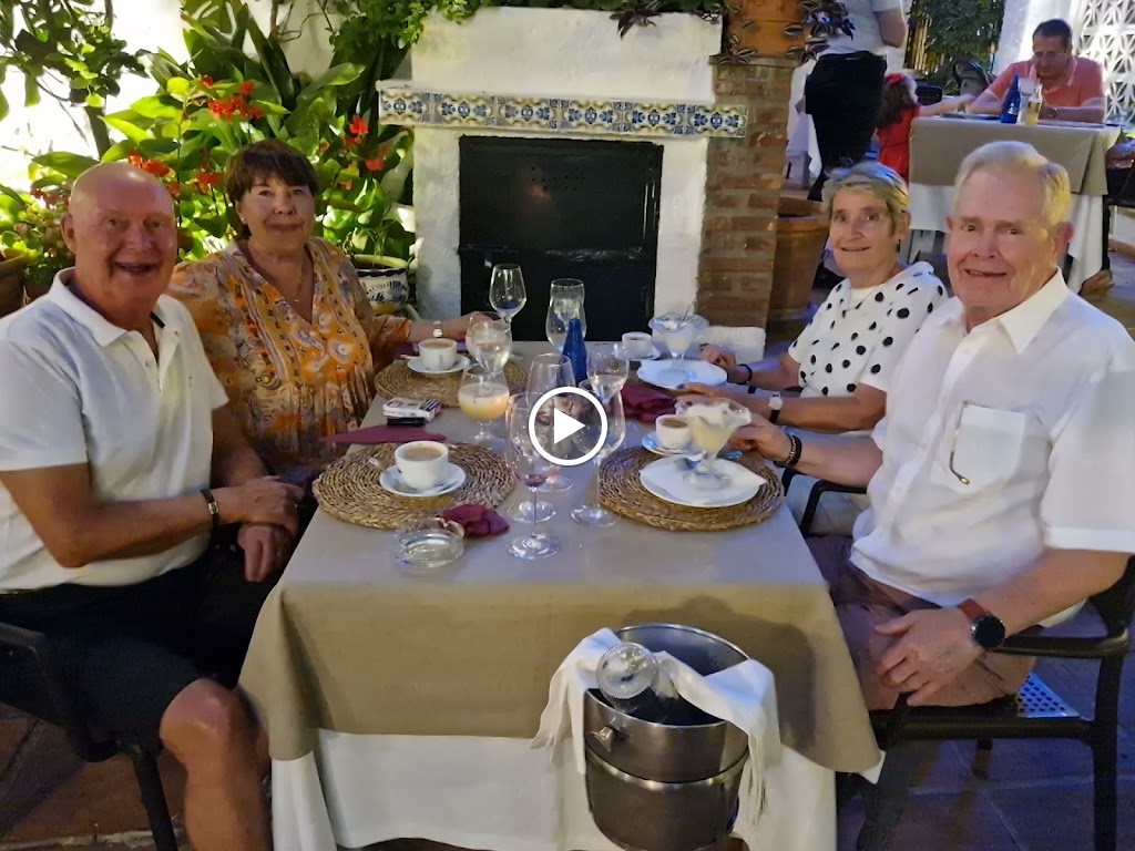 Restaurante Pizzeria Manolo — Videos