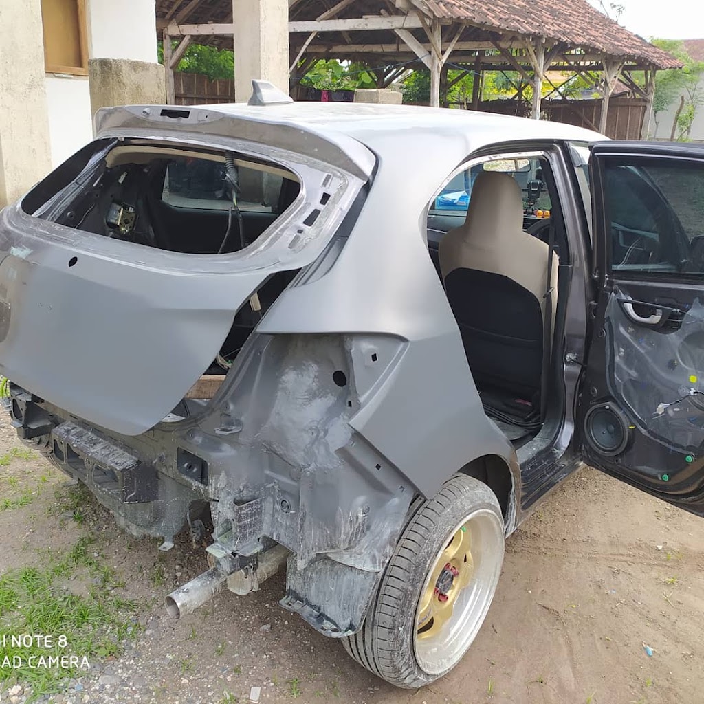Toyenk Custom Paint