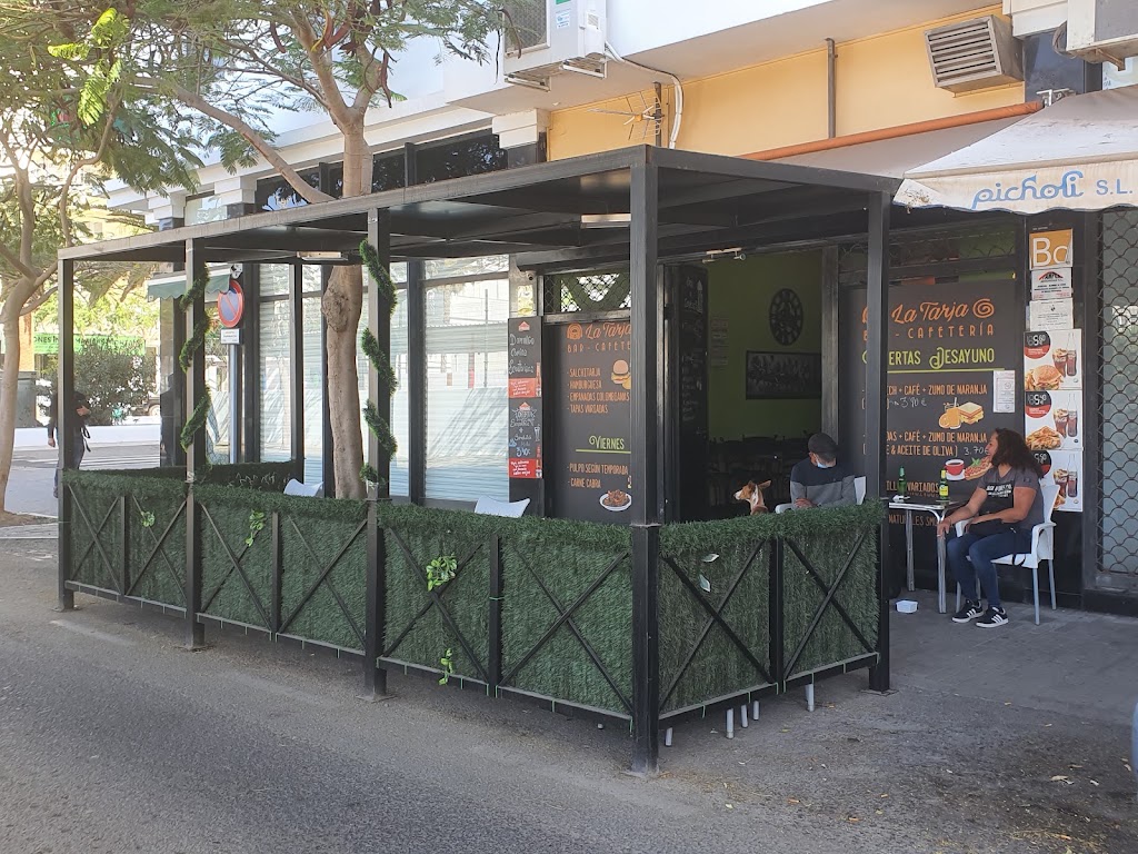 Cafeteria La Tarja — Del propietario