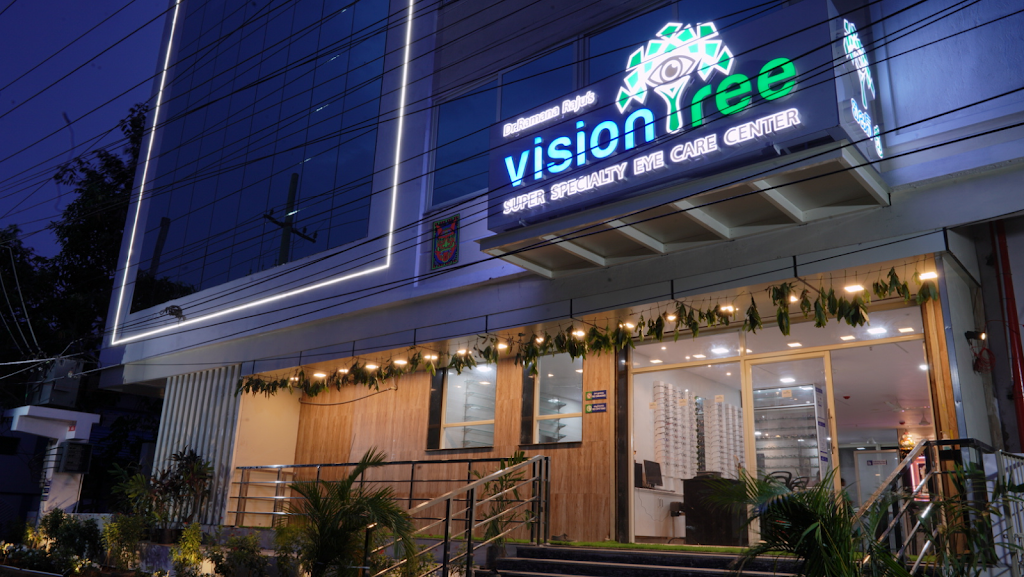 Dr Ramana Raju S Visiontree Super Speciality Eye Care Center