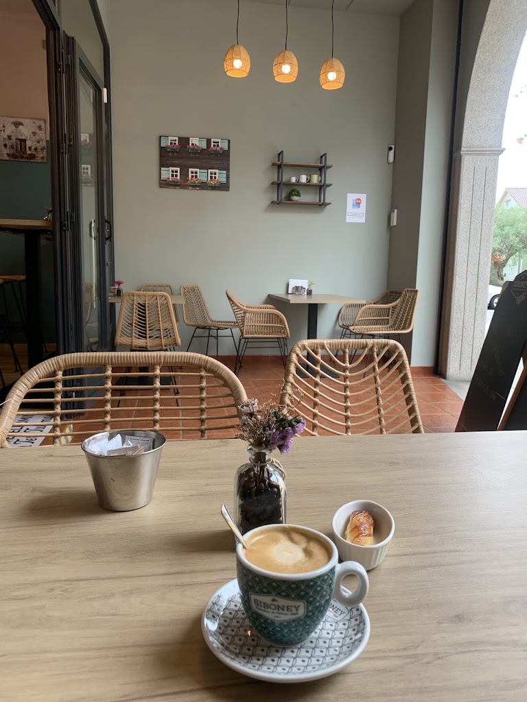 Alquimia Cafe Gourmet — Comida y bebida