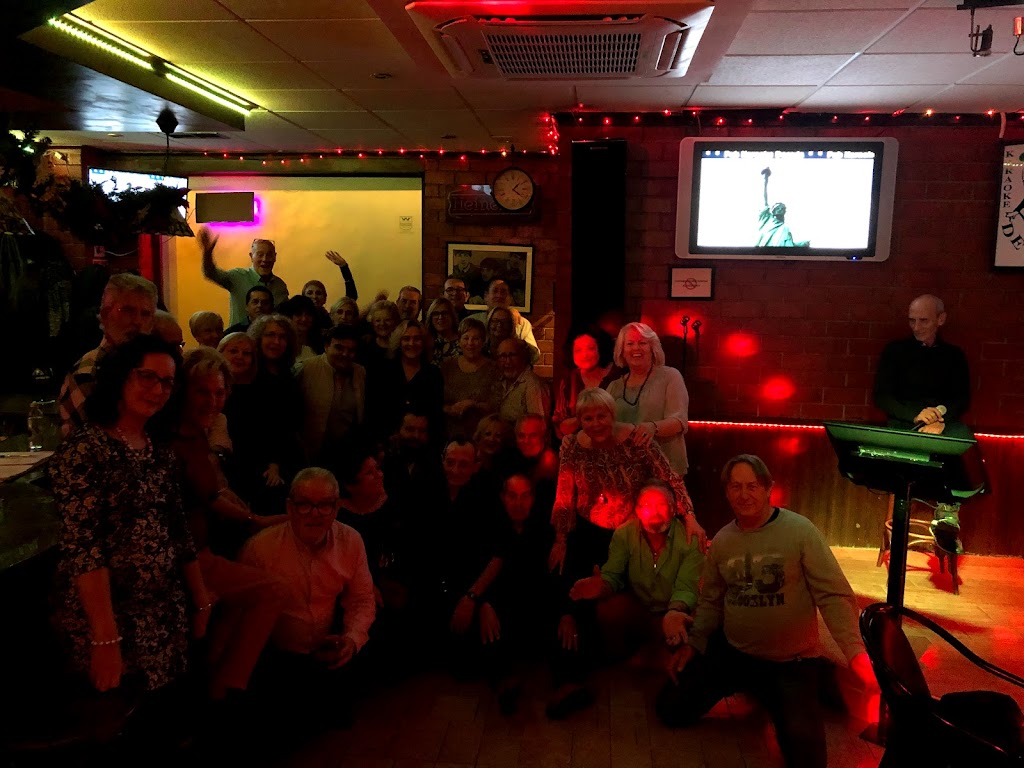 Pub Karaoke Decada