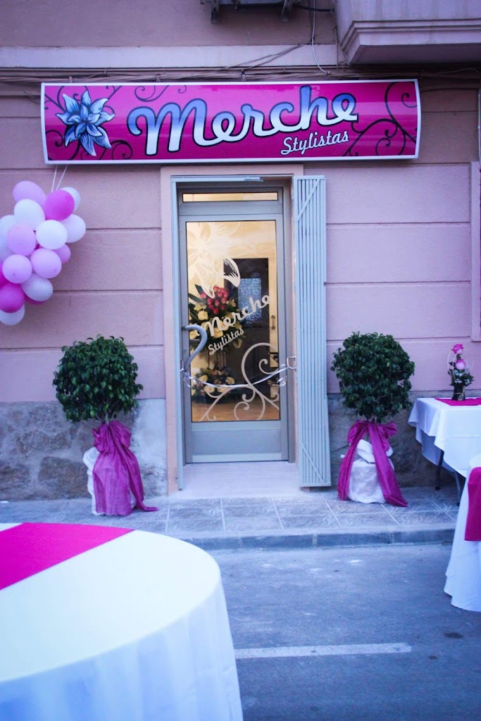 Merche Stylistas — Exterior