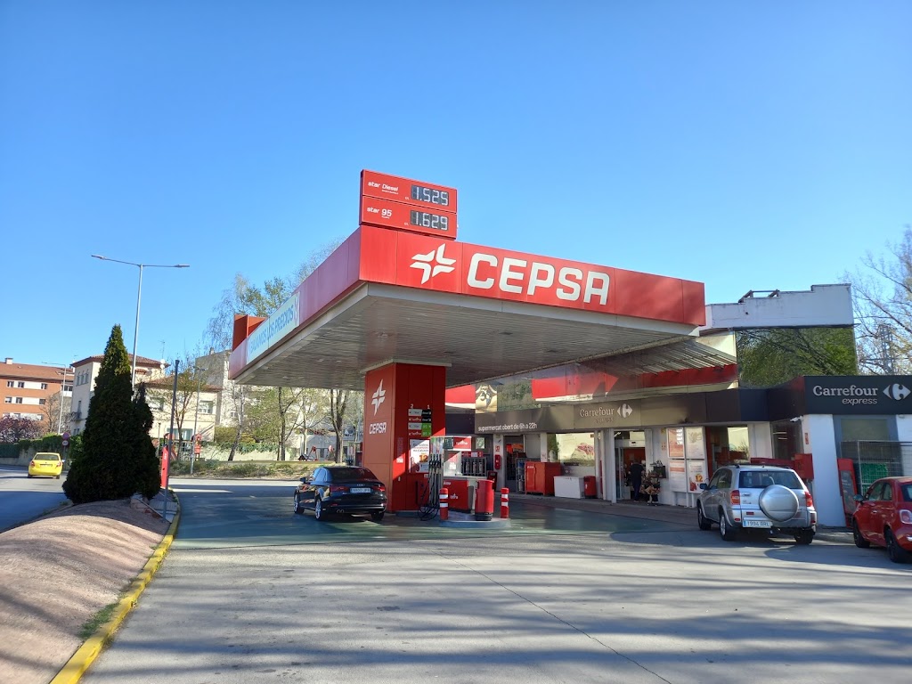 Estacion de servicio Cepsa — Exterior