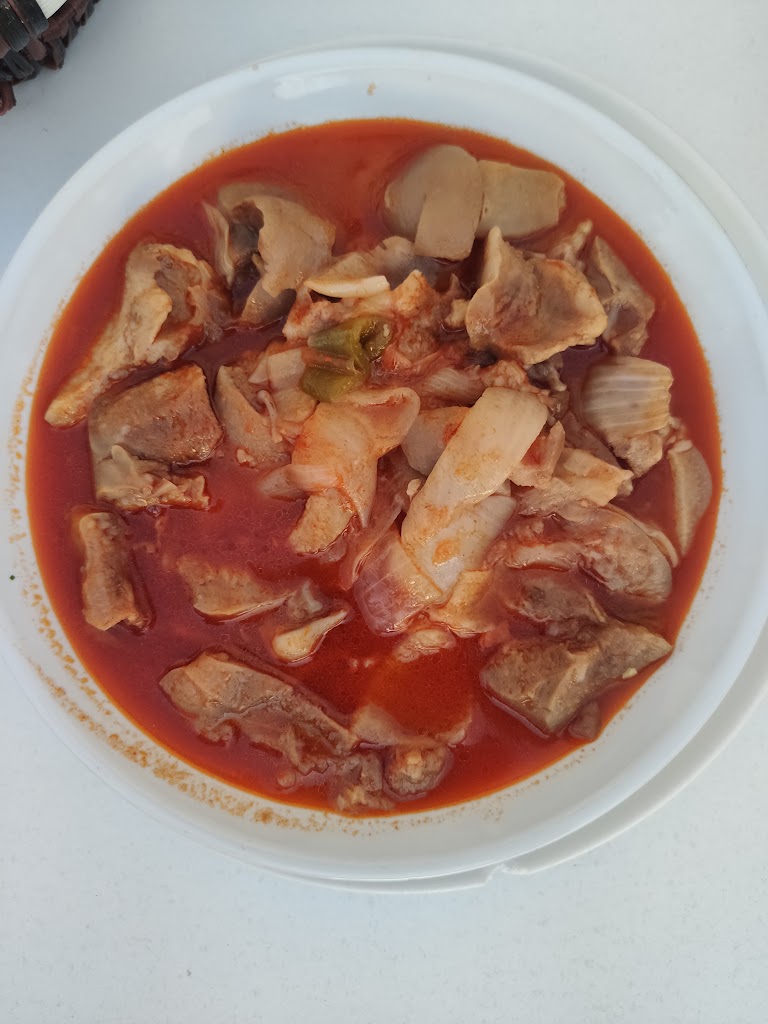 Bar Quinta Avenida — Comida y bebida