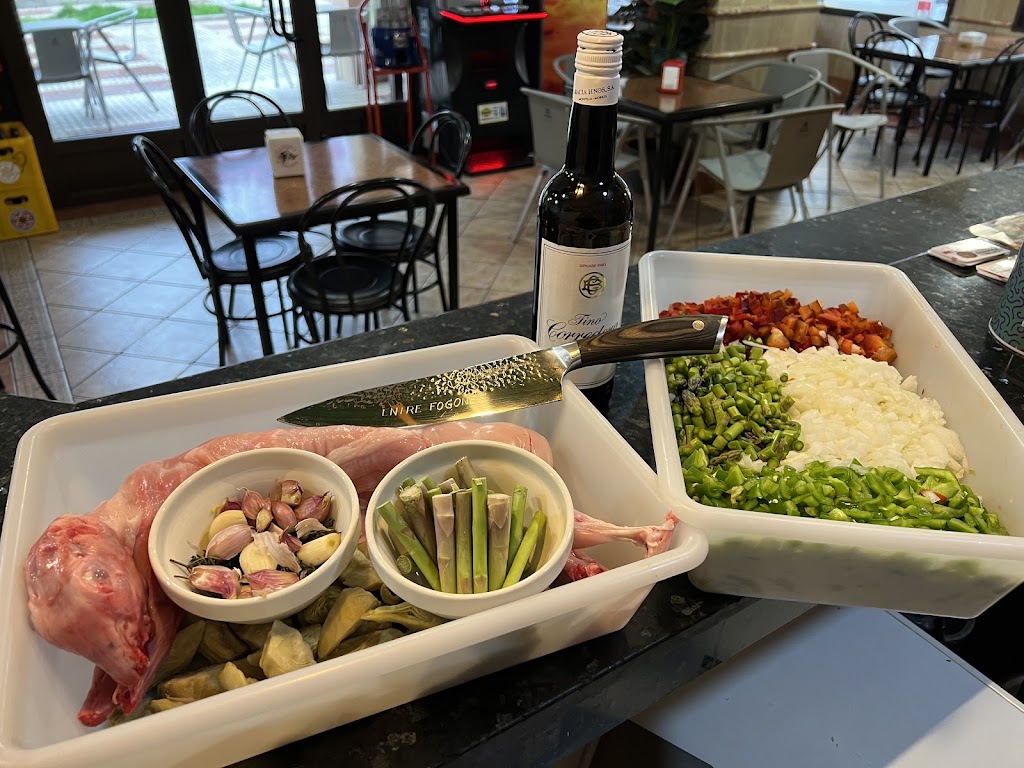 Bar La Eskina — Comida y bebida