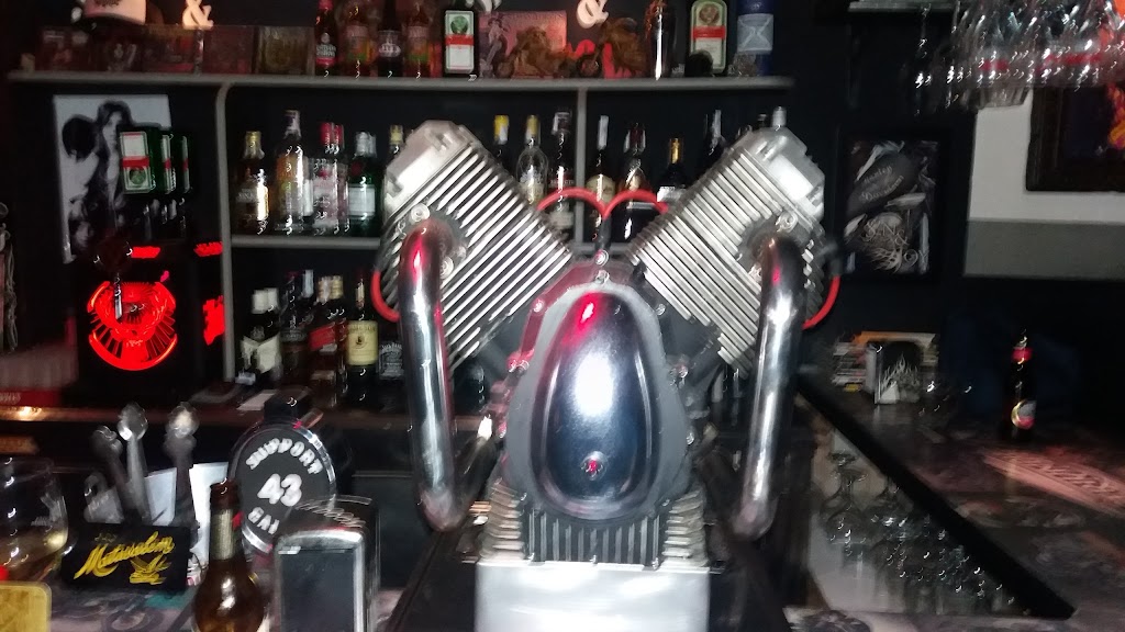 Doom Biker Bar — Bebida alcoholica