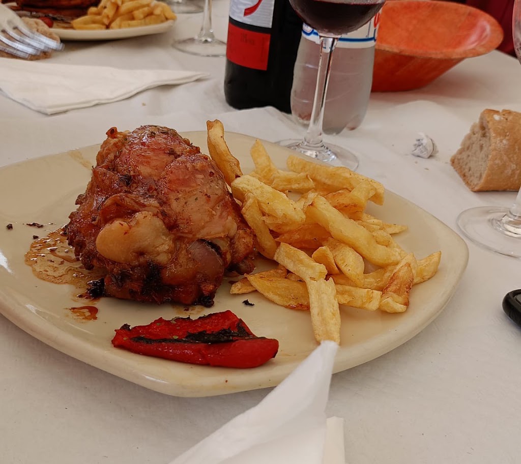 Cafeteria A Estacion — Comida y bebida