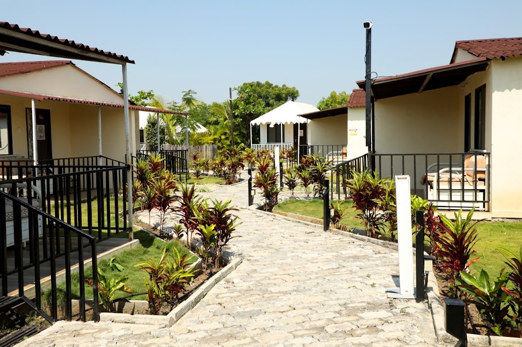 Uniwonders Resort Theme Parks