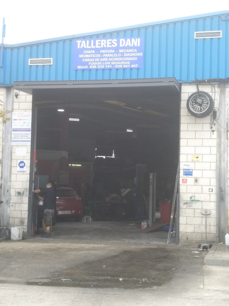 Talleres Dani — Exterior