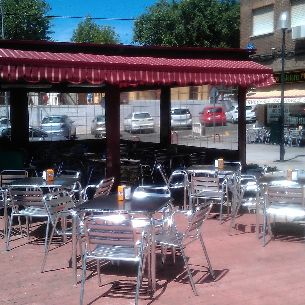 Cerveceria La Loma by Arturo's — Ambiente
