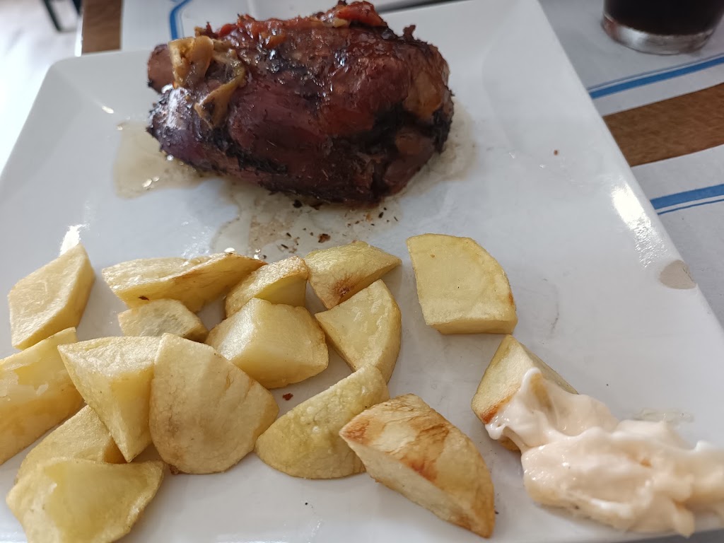 Bar-Restaurant Nou Somni — Comida y bebida