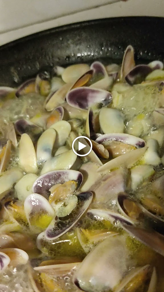 Bar Pide Y Come — Videos