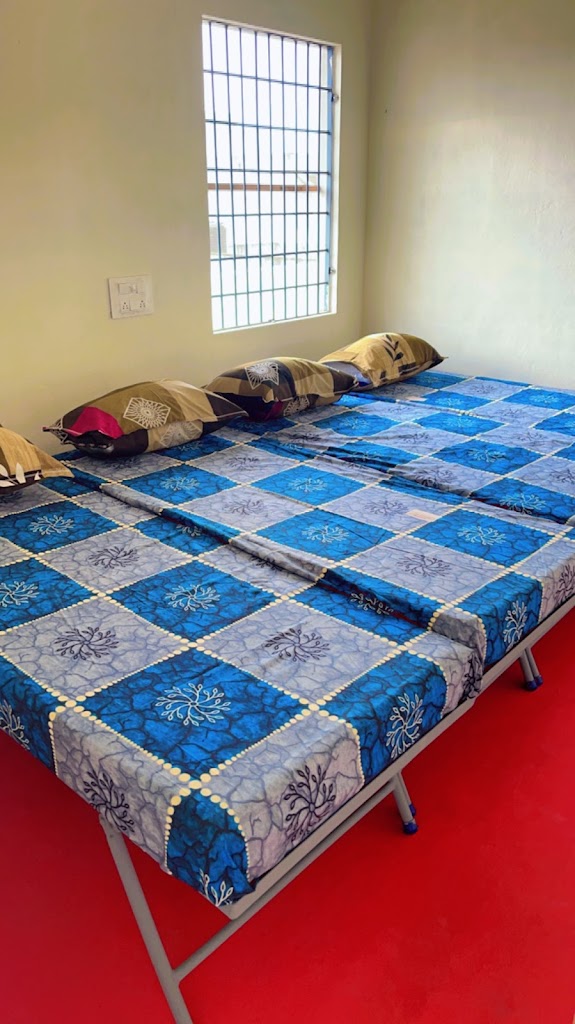 Hari deluxe Hostel