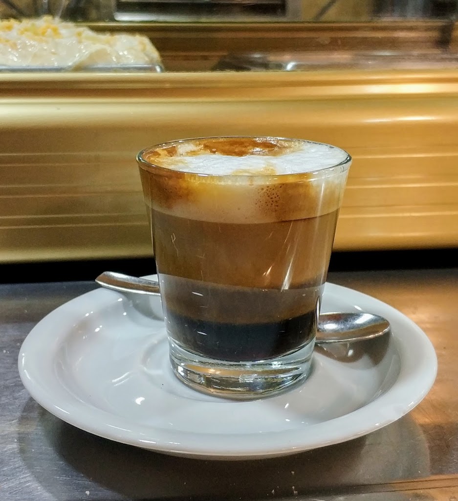 Bar Villena — Comida y bebida