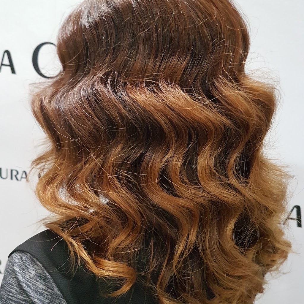 Laura Camacho Perruquers — Peinado