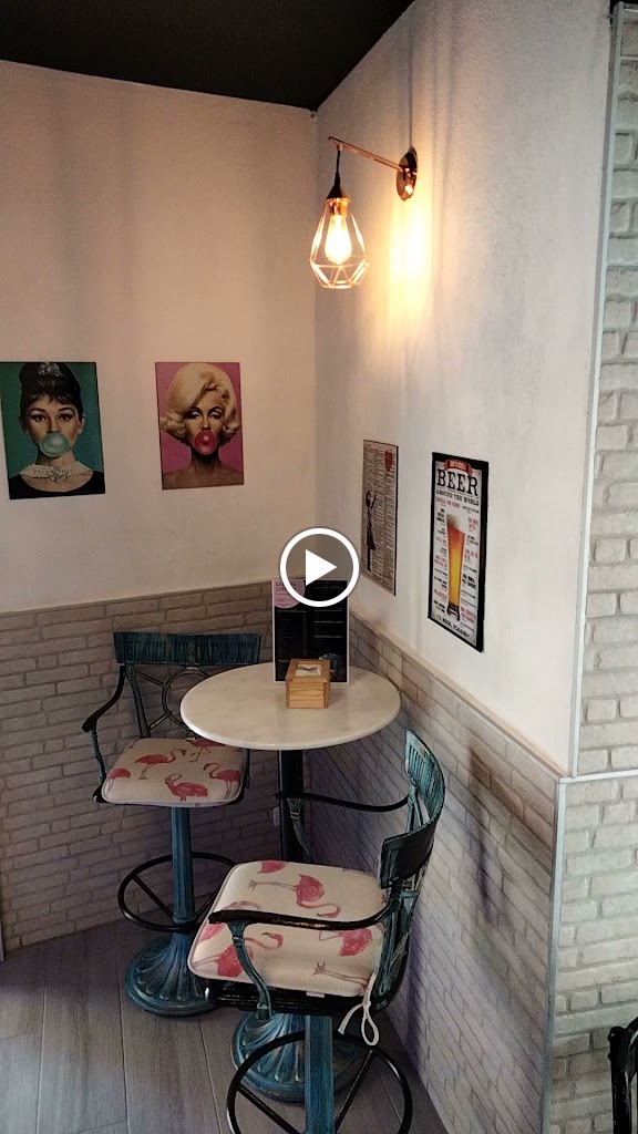 La Rubia CAFE BAR — Del propietario