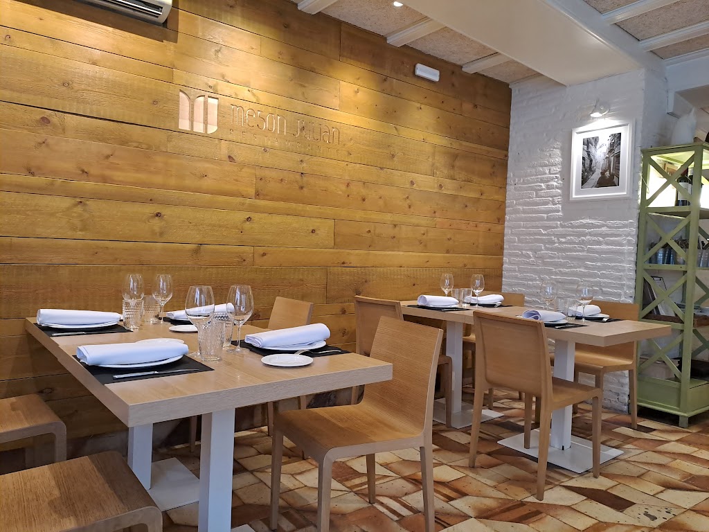 Restaurante Meson Julian — Ambiente